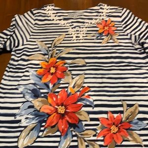 Women’s Samantha Grey top